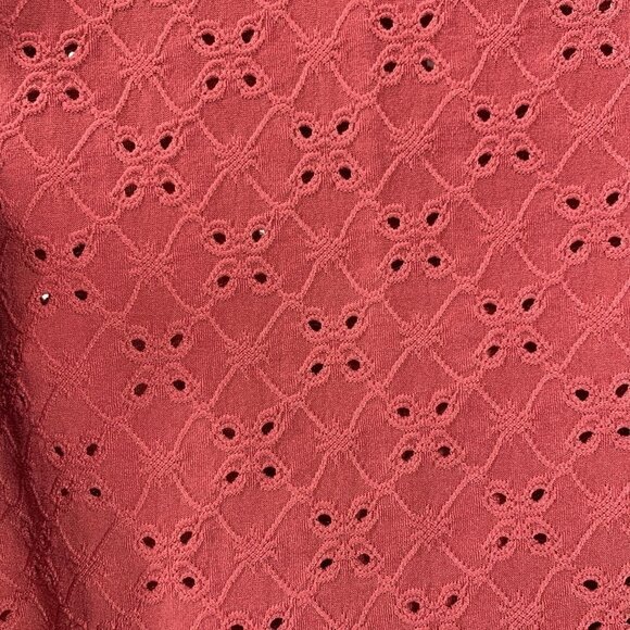 M & Co UK Short Flutter Sleeve Top In Crimson Eyelet Fabric Size Large - Picture 4 of 5